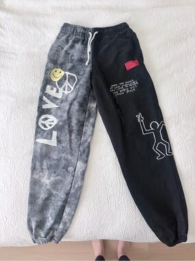 CHNGE Limited edition Black & Gray Tie-Dye 'Love' Graphic Jogger Sweatpants